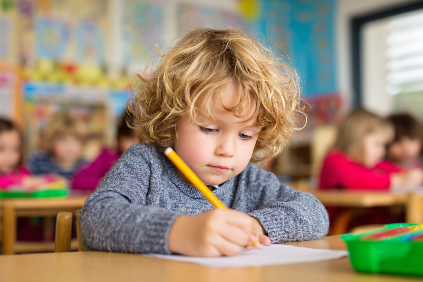 Unit Plan 24 (PreK Math): Shape Hunt & Comparison