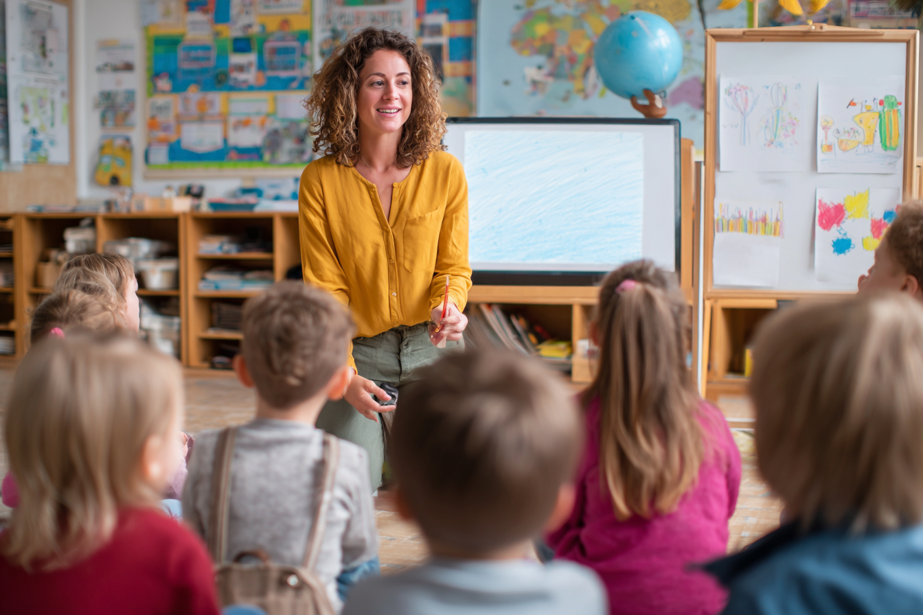 Unit Plan 34 (Grade K Math): Sort–Count–Compare (Data Project)