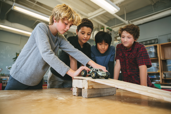 Lesson Plan (Grades 6-8): Math in Motion—Kinematics Relay